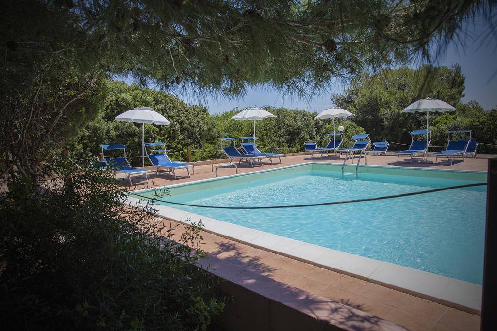 Hotel Mezzaluna Калофорте Экстерьер фото